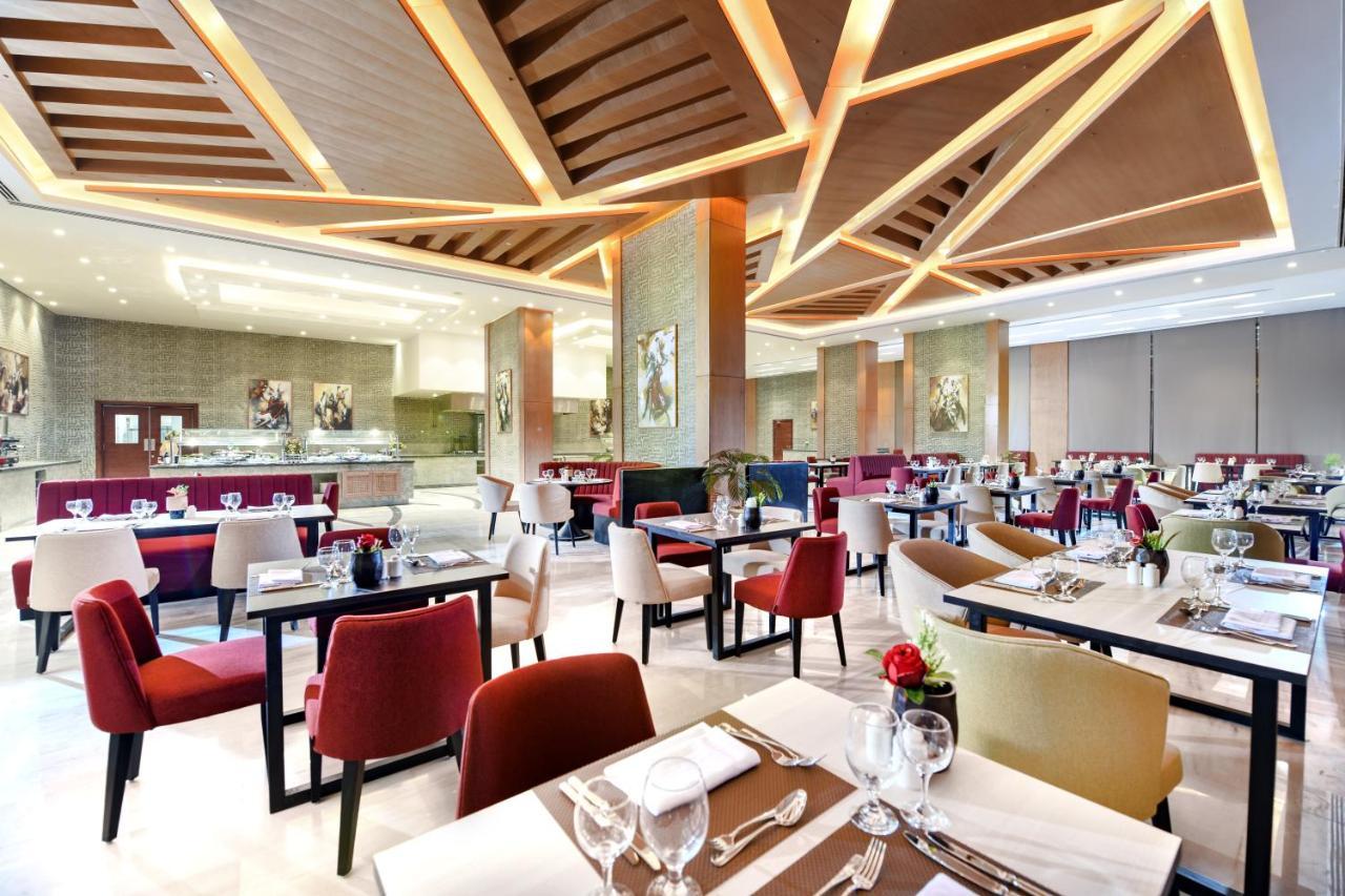Tolip Resort El Galala Hills 아인 수크나 외부 사진 The restaurant