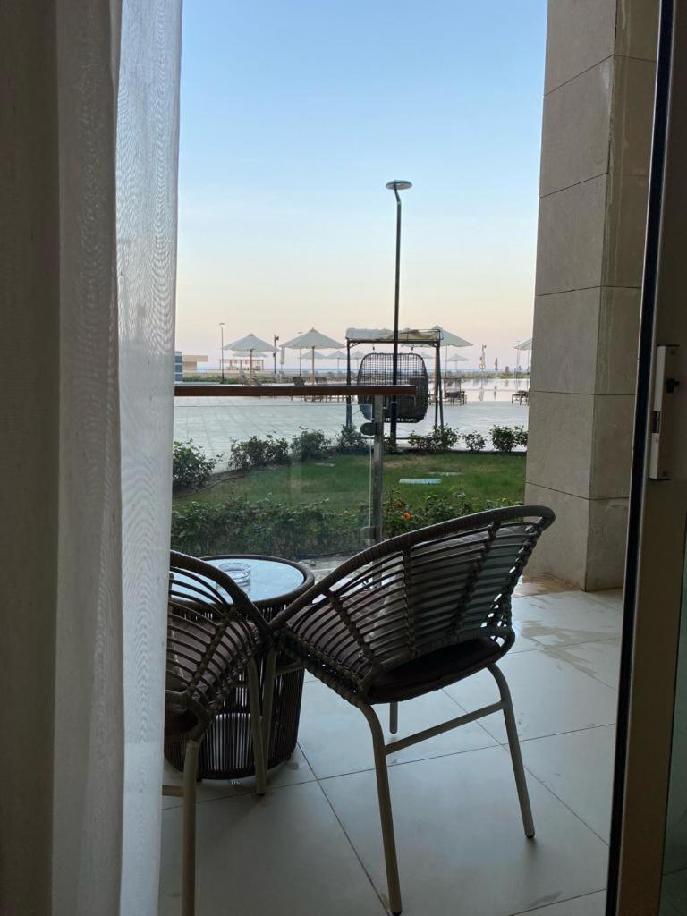 Tolip Resort El Galala Hills 아인 수크나 외부 사진 View of the hotel's pool