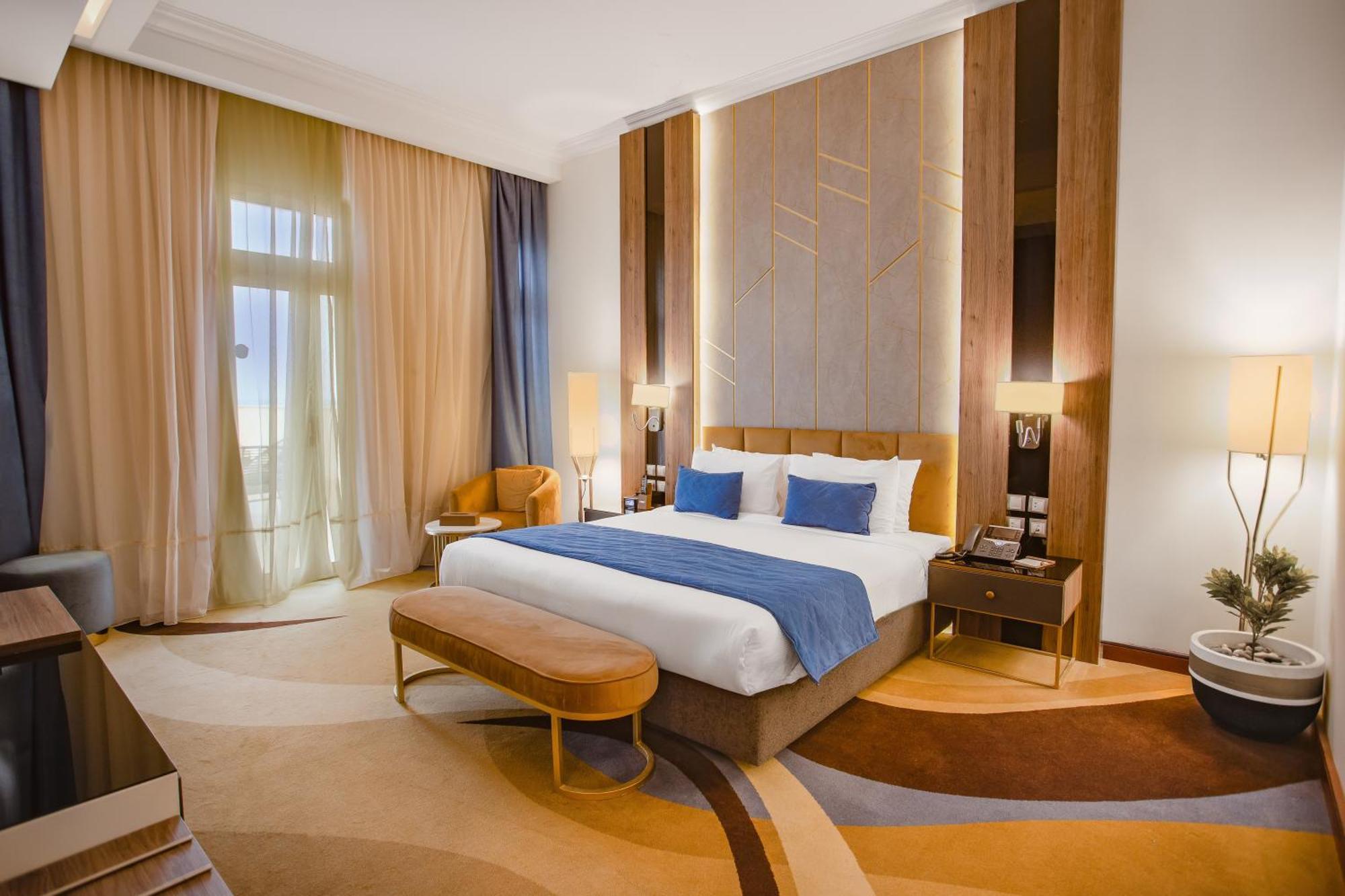 Tolip Resort El Galala Hills 아인 수크나 외부 사진 A bedroom at the hotel